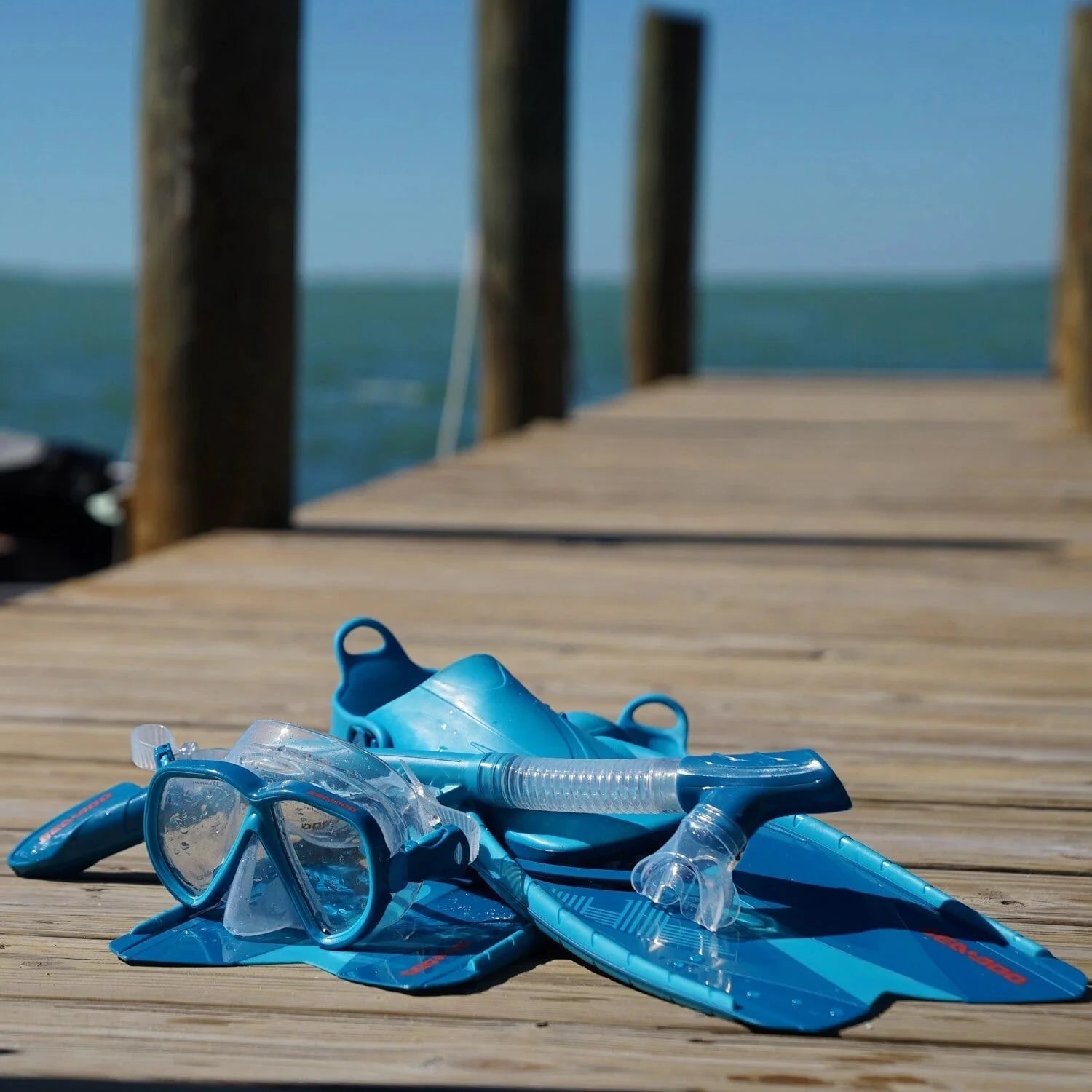 Sea-Doo snorkeling set for adults, blue fins, mask and snorkel, with mesh carry bag