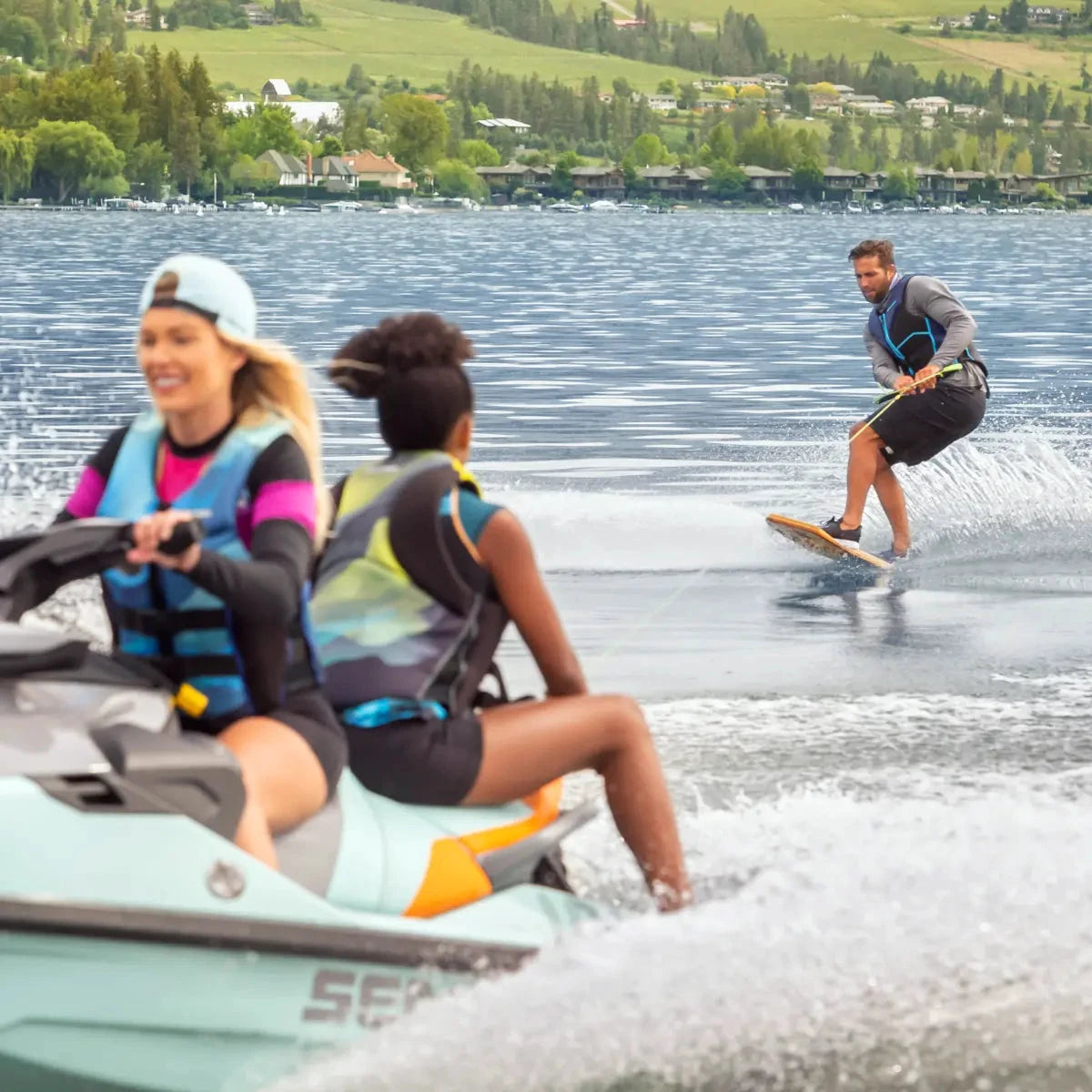 LinQ Retractable Ski Pylon by Sea-Doo; BRP watercraft accessory.
